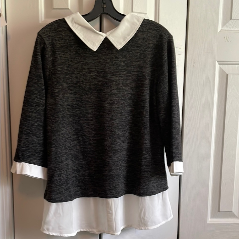 Black and White Collared Sweater Top